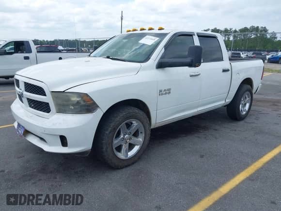 2018 Ram 1500 Express with VIN 3C6RR6KG5JG194863, listed as a IAAI auction lot 42133048 with 151,614 mi miles and . Bid and sale history available at DreamBid. Image 18.