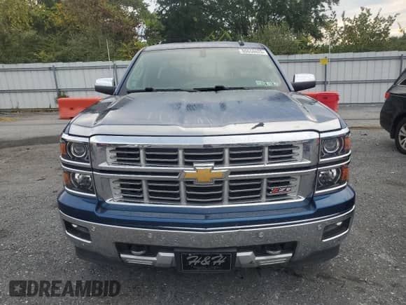 2015 Chevrolet Silverado 1500 LTZ z VIN 1GCVKSEC3FZ154351, wystawiony jako Copart lot #80658625 z przebiegiem 75 934 mil mil oraz Szkoda całkowita • Salvage title. Historia ofert i sprzedaży dostępna na DreamBid. Obrazek 5.