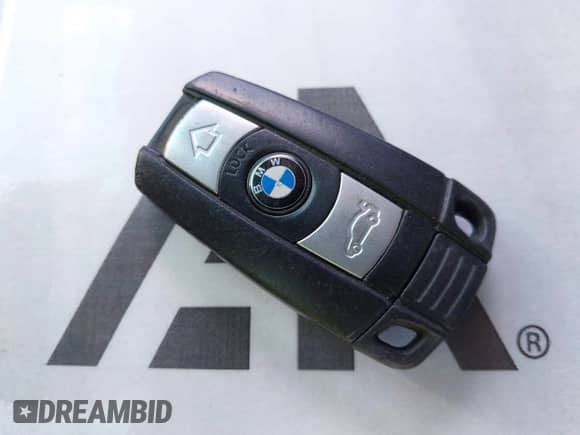 2007 BMW 3 Series 328i z VIN WBAVA33587KX81194, wystawiony jako IAAI lot #43087942 z przebiegiem 168 267 mil mil oraz . Historia ofert i sprzedaży dostępna na DreamBid. Obrazek 11.