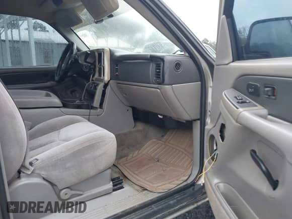 2004 Chevrolet Tahoe LT с VIN 1GNEC13Z44R135973, выставлен на аукционе IAAI как лот 43326790 с пробегом 299 181 миль миль и . История ставок и продаж доступна на DreamBid. Изображение 5.