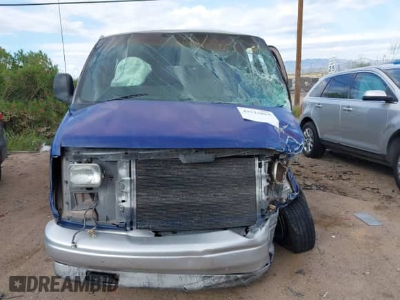 2002 Chevrolet Express with VIN 1GNFG15M221212913, listed as a IAAI auction lot 43523884 with 172,673 mi miles and . Bid and sale history available at DreamBid. Image 13.