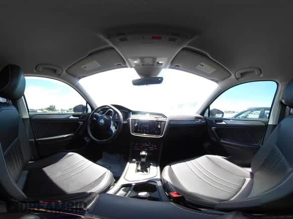 2024 Volkswagen Tiguan SE с VIN 3VV3B7AX5RM049198, выставлен на аукционе IAAI как лот 42885319 с пробегом 15 410 миль миль и . История ставок и продаж доступна на DreamBid. Изображение 21.