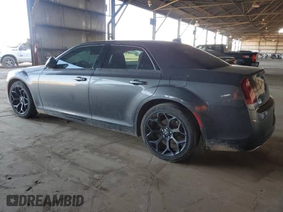 2019 Chrysler 300 Touring с VIN 2C3CCAAG3KH727089, выставлен на аукционе Copart как лот 84795095 с пробегом 90 613 миль миль и Списание • Salvage title. История ставок и продаж доступна на DreamBid. Изображение 2.