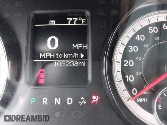 2018 Ram 1500 Tradesman z VIN 1C6RR6FG1JS341411, wystawiony jako IAAI lot #42477747 z przebiegiem 109 238 mil mil oraz . Historia ofert i sprzedaży dostępna na DreamBid. Obrazek 16.