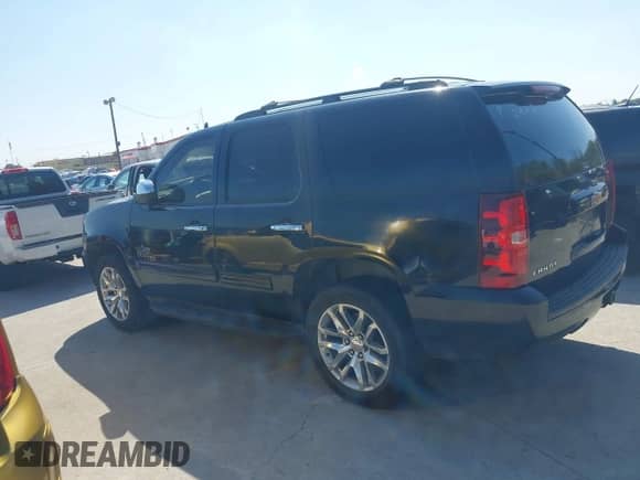 2011 Chevrolet Tahoe LS с VIN 1GNSCAE0XBR385166, выставлен на аукционе IAAI как лот 43385326 с пробегом 222 859 миль миль и . История ставок и продаж доступна на DreamBid. Изображение 14.