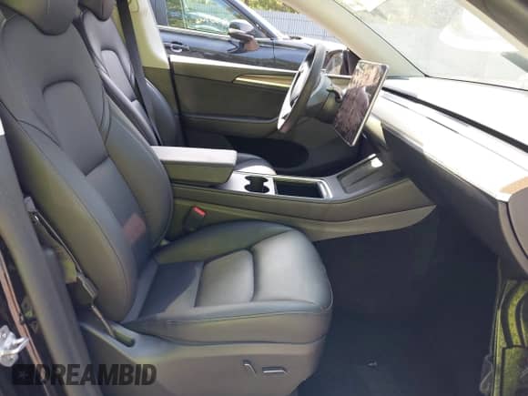 2023 Tesla Model Y Long Range с VIN 7SAYGDEE5PA166004, выставлен на аукционе IAAI как лот 42870171 с пробегом 53 515 миль миль и . История ставок и продаж доступна на DreamBid. Изображение 5.