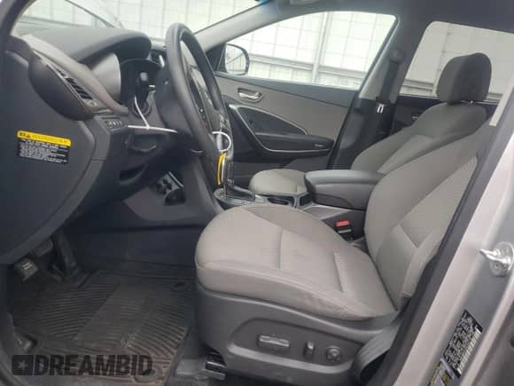 2019 Hyundai Santa Fe SE с VIN KM8SMDHF4KU302735, выставлен на аукционе Copart как лот 59503085 с пробегом 76 298 миль миль и Списание • Salvage title. История ставок и продаж доступна на DreamBid. Изображение 7.