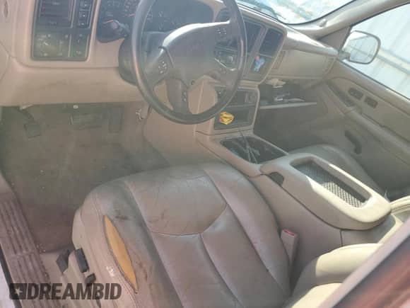 2005 GMC Sierra 1500 SLE z VIN 2GTEK13T751149044, wystawiony jako Copart lot #81904825 z przebiegiem Nie podano mil oraz Szkoda całkowita • Salvage title. Historia ofert i sprzedaży dostępna na DreamBid. Obrazek 8.