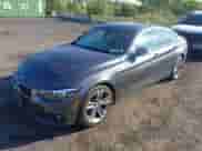 2019 BMW 4 Series 430i xDrive z VIN WBA4J3C56KBL10486, wystawiony jako IAAI lot #43197486 z przebiegiem 57 378 mil mil oraz . Historia ofert i sprzedaży dostępna na DreamBid. Obrazek 17.