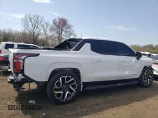 2024 Chevrolet Silverado EV RST z VIN 1GC40ZEL9RU301932, wystawiony jako Copart lot #54297145 z przebiegiem 5 502 mil mil oraz Szkoda całkowita • Salvage title. Historia ofert i sprzedaży dostępna na DreamBid. Obrazek 3.
