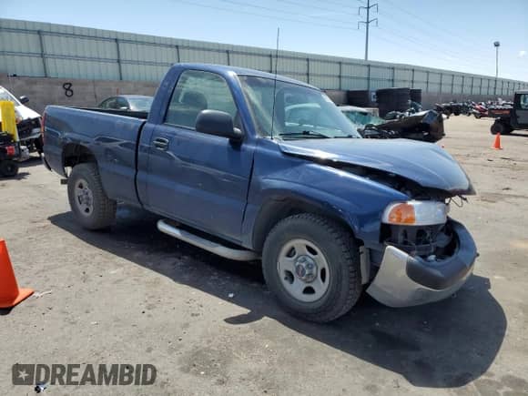 2002 GMC Sierra 1500 z VIN 1GTEC14W32Z205490, wystawiony jako Copart lot #65004275 z przebiegiem 96 004 mil mil oraz Szkoda całkowita • Salvage title. Historia ofert i sprzedaży dostępna na DreamBid. Obrazek 4.