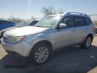 2011 Subaru Forester X Touring z VIN JF2SHBGC4BH756353, wystawiony jako Copart lot #60850075 z przebiegiem 165 656 mil mil oraz Czysty tytuł • Clean title. Historia ofert i sprzedaży dostępna na DreamBid. Obrazek 1.
