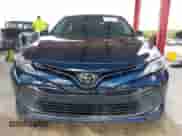2019 Toyota Camry SE z VIN 4T1B11HKXKU683964, wystawiony jako IAAI lot #43364127 z przebiegiem 76 775 mil mil oraz . Historia ofert i sprzedaży dostępna na DreamBid. Obrazek 12.