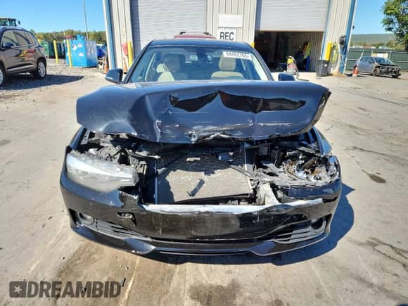 2015 BMW 3 Series 328i xDrive с VIN WBA3B5C54FF961232, выставлен на аукционе Copart как лот 84482765 с пробегом 136 272 миль миль и Списание • Salvage title. История ставок и продаж доступна на DreamBid. Изображение 5.