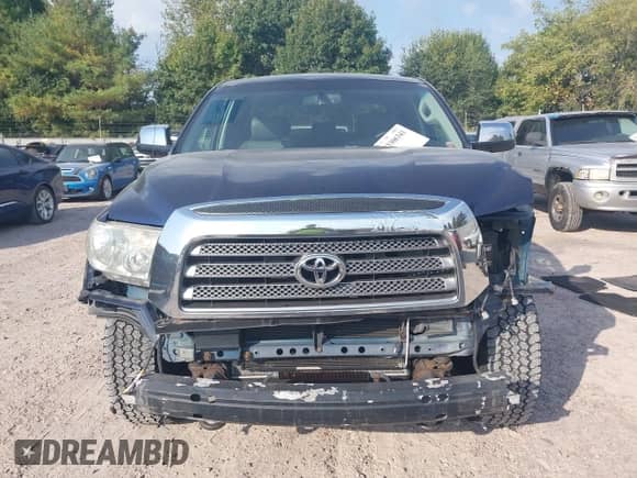 2008 Toyota Tundra Limited z VIN 5TBDV58118S501543, wystawiony jako IAAI lot #43306341 z przebiegiem 167 364 mil mil oraz . Historia ofert i sprzedaży dostępna na DreamBid. Obrazek 13.