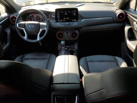 2024 Chevrolet Blazer RS с VIN 3GNKBKRS4RS138740, выставлен на аукционе Copart как лот 80706615 с пробегом 13 298 миль миль и На запчасти • Non repairable. История ставок и продаж доступна на DreamBid. Изображение 8.