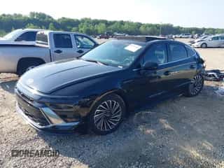 2024 Hyundai Sonata Limited z VIN KMHL54JJ7RA100466, wystawiony jako IAAI lot #42793343 z przebiegiem 3 850 mil mil oraz . Historia ofert i sprzedaży dostępna na DreamBid. Obrazek 2.