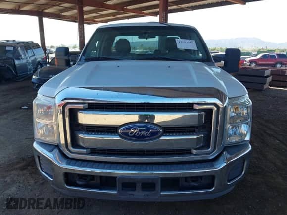 2013 Ford F-250 XL z VIN 1FT7X2A67DEA84755, wystawiony jako IAAI lot #43124388 z przebiegiem 321 058 mil mil oraz . Historia ofert i sprzedaży dostępna na DreamBid. Obrazek 6.