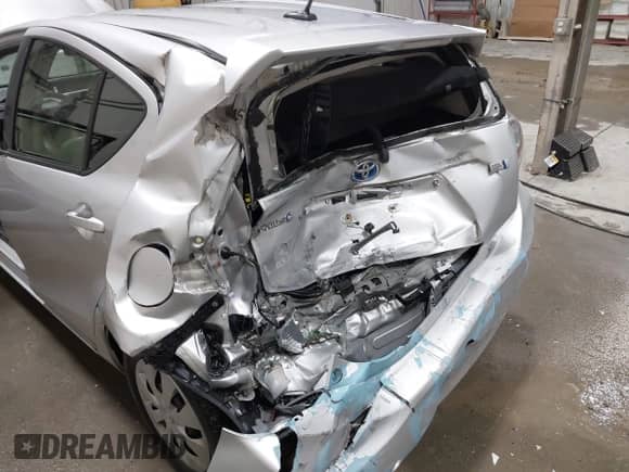 2012 Toyota Prius Two с VIN JTDKDTB37C1519700, выставлен на аукционе IAAI как лот 43453640 с пробегом 86 607 миль миль и . История ставок и продаж доступна на DreamBid. Изображение 6.