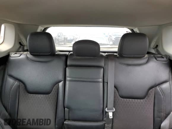 2018 Jeep Compass Latitude с VIN 3C4NJDBB1JT127966, выставлен на аукционе Copart как лот 56780945 с пробегом 261 258 миль миль и Списание • Salvage title. История ставок и продаж доступна на DreamBid. Изображение 10.