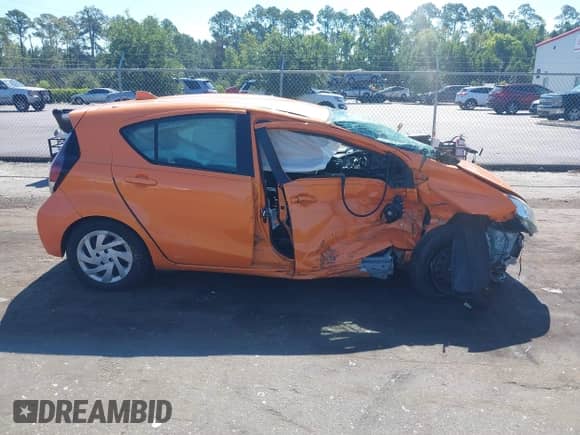 2015 Toyota Prius One z VIN JTDKDTB30F1095149, wystawiony jako IAAI lot #42846245 z przebiegiem 80 862 mil mil oraz . Historia ofert i sprzedaży dostępna na DreamBid. Obrazek 14.