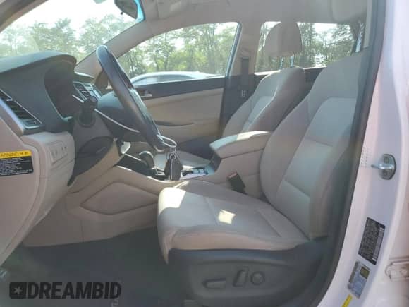 2017 Hyundai Tucson Eco z VIN KM8J33A28HU293563, wystawiony jako Copart lot #80352605 z przebiegiem 206 911 mil mil oraz Czysty tytuł • Clean title. Historia ofert i sprzedaży dostępna na DreamBid. Obrazek 7.