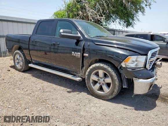 2019 Ram 1500 Warlock z VIN 1C6RR6LT4KS549365, wystawiony jako Copart lot #65188795 z przebiegiem 86 996 mil mil oraz Szkoda całkowita • Salvage title. Historia ofert i sprzedaży dostępna na DreamBid. Obrazek 4.