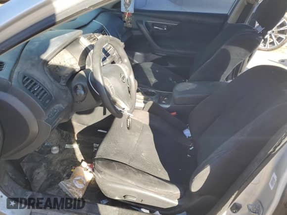 2015 Nissan Altima 2.5 z VIN 1N4AL3AP1FC246755, wystawiony jako Copart lot #46520475 z przebiegiem 218 053 mil mil oraz Szkoda całkowita • Salvage title. Historia ofert i sprzedaży dostępna na DreamBid. Obrazek 7.