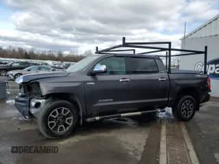 2019 Toyota Tundra SR5 с VIN 5TFHY5F1XKX795500, выставлен на аукционе Copart как лот 42953923 с пробегом 121 273 миль миль и Списание • Salvage title. История ставок и продаж доступна на DreamBid. Изображение 1.