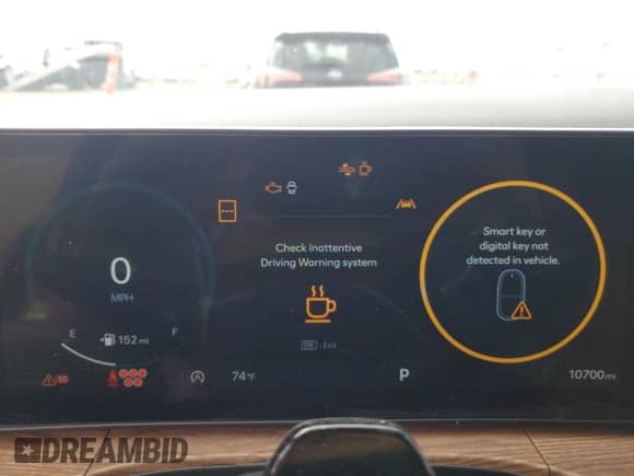 2024 Hyundai Santa Fe Limited with VIN 5NMP4DGL3RH060085, listed as a Copart auction lot 70750035 with 10,700 mi miles and Salvage title. Bid and sale history available at DreamBid. Image 9.