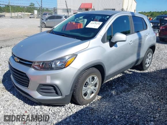 2017 Chevrolet Trax LS z VIN KL7CJKSB8HB261653, wystawiony jako IAAI lot #42975234 z przebiegiem 77 396 mil mil oraz . Historia ofert i sprzedaży dostępna na DreamBid. Obrazek 17.