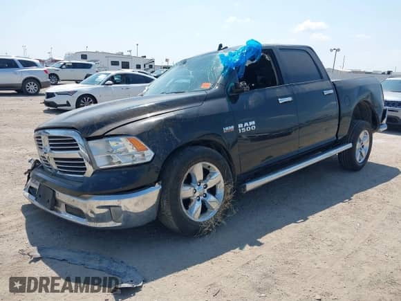 2017 Ram 1500 Big Horn z VIN 3C6RR6LT2HG563801, wystawiony jako IAAI lot #43236110 z przebiegiem 140 093 mil mil oraz . Historia ofert i sprzedaży dostępna na DreamBid. Obrazek 19.