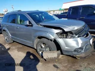 2017 Dodge Journey Crossroad with VIN 3C4PDCGB9HT601661, listed as a IAAI auction lot 40730345 with 102,340 mi miles and . Bid and sale history available at DreamBid. Image 1.