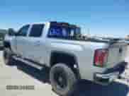2017 GMC Sierra 1500 SLT z VIN 3GTU1NER3HG498785, wystawiony jako IAAI lot #42629458 z przebiegiem 41 962 mil mil oraz . Historia ofert i sprzedaży dostępna na DreamBid. Obrazek 3.