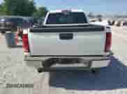 2011 GMC Sierra 1500 SLT z VIN 3GTP2WE30BG372001, wystawiony jako Copart lot #64985435 z przebiegiem 199 765 mil mil oraz Szkoda całkowita • Salvage title. Historia ofert i sprzedaży dostępna na DreamBid. Obrazek 6.