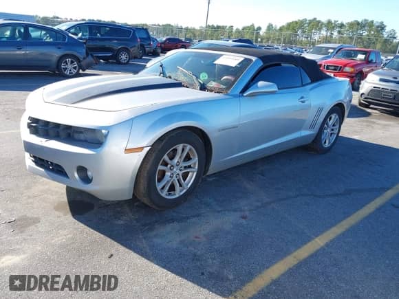 2013 Chevrolet Camaro LT с VIN 2G1FB3D33D9109843, выставлен на аукционе IAAI как лот 43509589 с пробегом 111 578 миль миль и . История ставок и продаж доступна на DreamBid. Изображение 2.