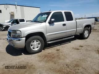 2005 GMC Sierra 1500 SLE с VIN 1GTEK19Z75Z273527, выставлен на аукционе Copart как лот 67424255 с пробегом 175 617 миль миль и Списание • Salvage title. История ставок и продаж доступна на DreamBid. Изображение 1.