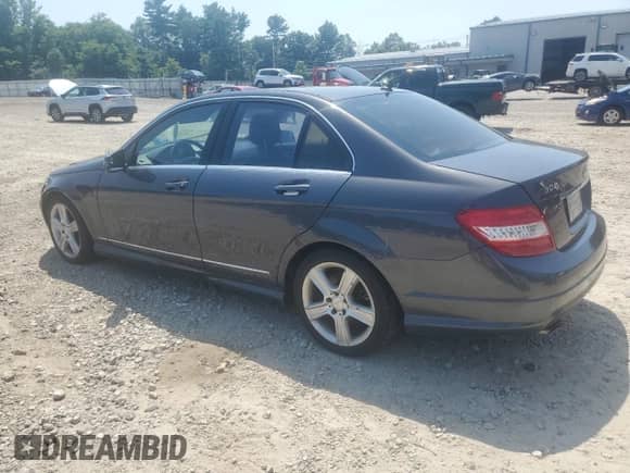 2010 Mercedes-Benz C 300 Sport с VIN WDDGF5EB1AR130733, выставлен на аукционе Copart как лот 67221705 с пробегом 137 815 миль миль и На запчасти • Non repairable. История ставок и продаж доступна на DreamBid. Изображение 2.