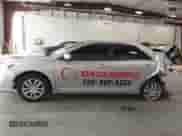 2013 Toyota Camry LE z VIN 4T1BD1FK8DU064728, wystawiony jako IAAI lot #42398146 z przebiegiem 100 867 mil mil oraz . Historia ofert i sprzedaży dostępna na DreamBid. Obrazek 15.