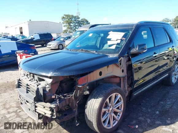 2017 Ford Explorer Limited z VIN 1FM5K7F8XHGC38118, wystawiony jako IAAI lot #43349903 z przebiegiem 87 627 mil mil oraz . Historia ofert i sprzedaży dostępna na DreamBid. Obrazek 6.