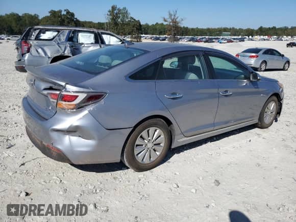 2016 Hyundai Sonata SE с VIN KMHE24L14GA040772, выставлен на аукционе Copart как лот 86833775 с пробегом 120 703 миль миль и Чистый • Clean title. История ставок и продаж доступна на DreamBid. Изображение 3.