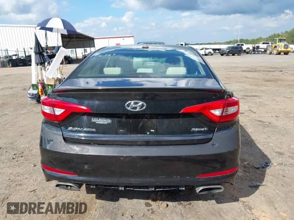 2015 Hyundai Sonata Limited z VIN 5NPE34AF9FH043626, wystawiony jako IAAI lot #43373391 z przebiegiem Nie podano mil oraz . Historia ofert i sprzedaży dostępna na DreamBid. Obrazek 15.