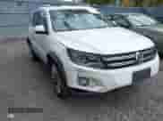 2013 Volkswagen Tiguan S с VIN WVGBV3AX2DW605370, выставлен на аукционе IAAI как лот 43424001 с пробегом 127 928 миль миль и . История ставок и продаж доступна на DreamBid. Изображение 1.