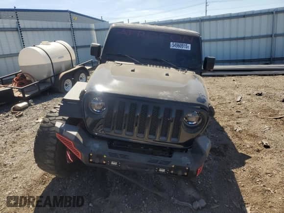 2021 Jeep Wrangler Unlimited Sahara Altitude z VIN 1C4HJXEG4MW731421, wystawiony jako Copart lot #54960915 z przebiegiem 105 243 mil mil oraz Szkoda całkowita • Salvage title. Historia ofert i sprzedaży dostępna na DreamBid. Obrazek 5.