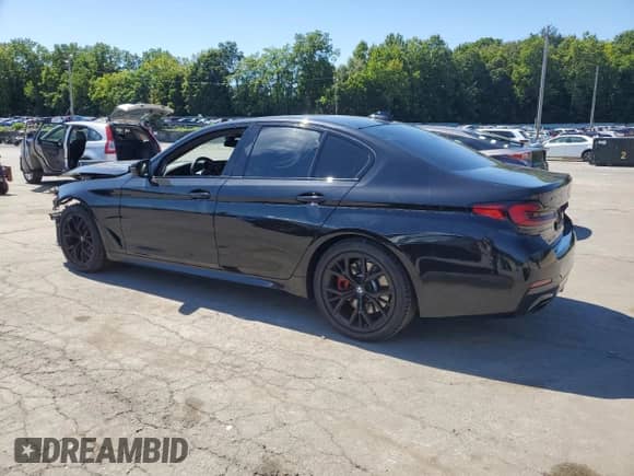 2022 BMW 5 Series 540i xDrive z VIN WBA73BJ01NWX50816, wystawiony jako Copart lot #68688985 z przebiegiem 40 328 mil mil oraz Szkoda całkowita • Salvage title. Historia ofert i sprzedaży dostępna na DreamBid. Obrazek 2.