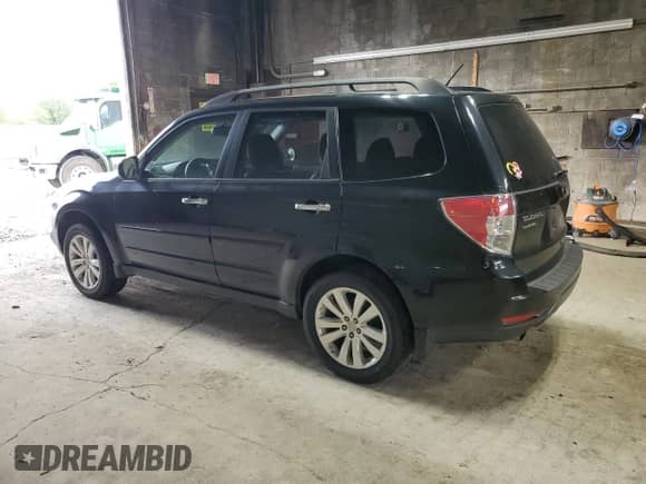 2012 Subaru Forester X Limited z VIN JF2SHAEC4CH436643, wystawiony jako Copart lot #86516225 z przebiegiem Nie podano mil oraz Szkoda całkowita • Salvage title. Historia ofert i sprzedaży dostępna na DreamBid. Obrazek 2.