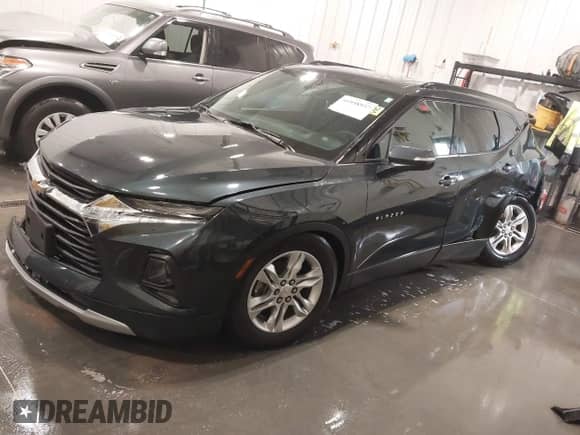 2019 Chevrolet Blazer z VIN 3GNKBGRS8KS605208, wystawiony jako IAAI lot #41938937 z przebiegiem 25 314 mil mil oraz . Historia ofert i sprzedaży dostępna na DreamBid. Obrazek 2.