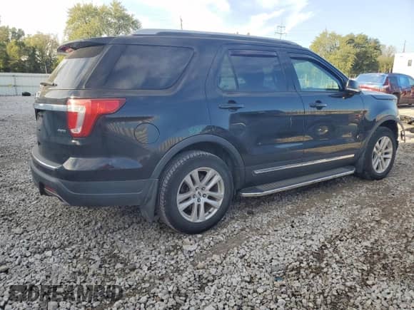 2018 Ford Explorer XLT z VIN 1FM5K8D89JGA17382, wystawiony jako Copart lot #83951825 z przebiegiem 45 370 mil mil oraz Szkoda całkowita • Salvage title. Historia ofert i sprzedaży dostępna na DreamBid. Obrazek 3.