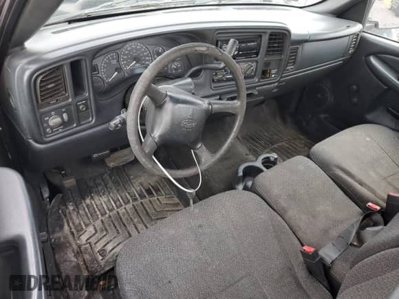 2002 Chevrolet Silverado 1500 с VIN 1GCEC14V22Z151235, выставлен на аукционе Copart как лот 82614975 с пробегом 296 499 миль миль и Чистый • Clean title. История ставок и продаж доступна на DreamBid. Изображение 8.