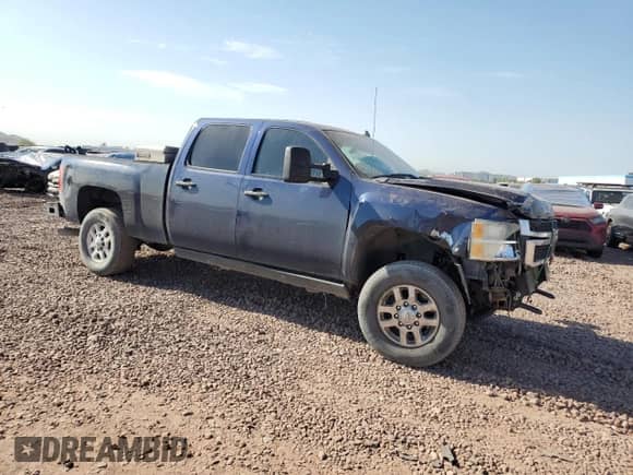 2011 Chevrolet Silverado 3500HD SRW LT with VIN 1GC4K0C84BF207164, listed as a Copart auction lot 68499365 with 220,687 mi miles and Salvage title. Bid and sale history available at DreamBid. Image 4.